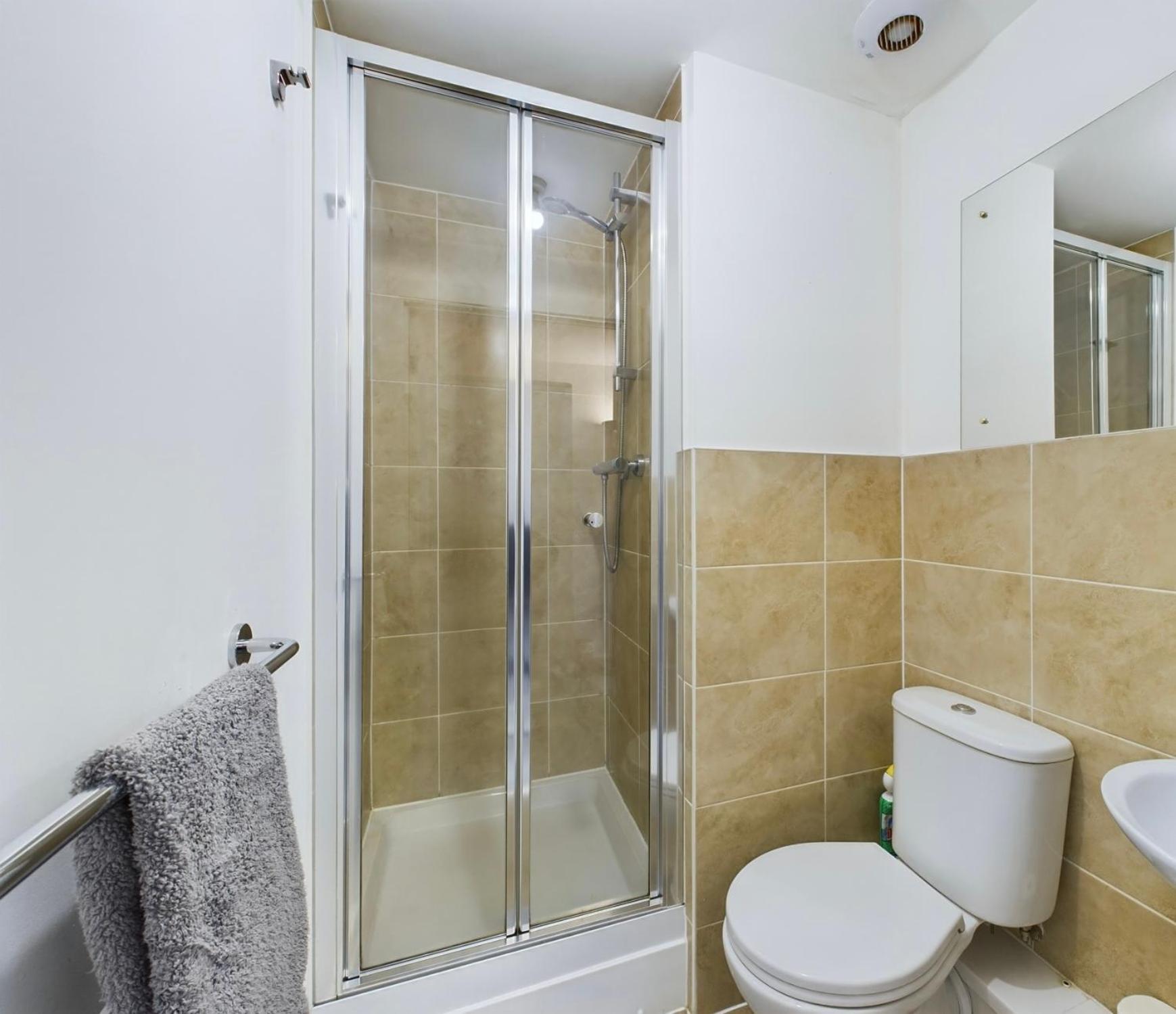 Modern 2 Bed City Apartment With Private Parking Swansea Eksteriør billede