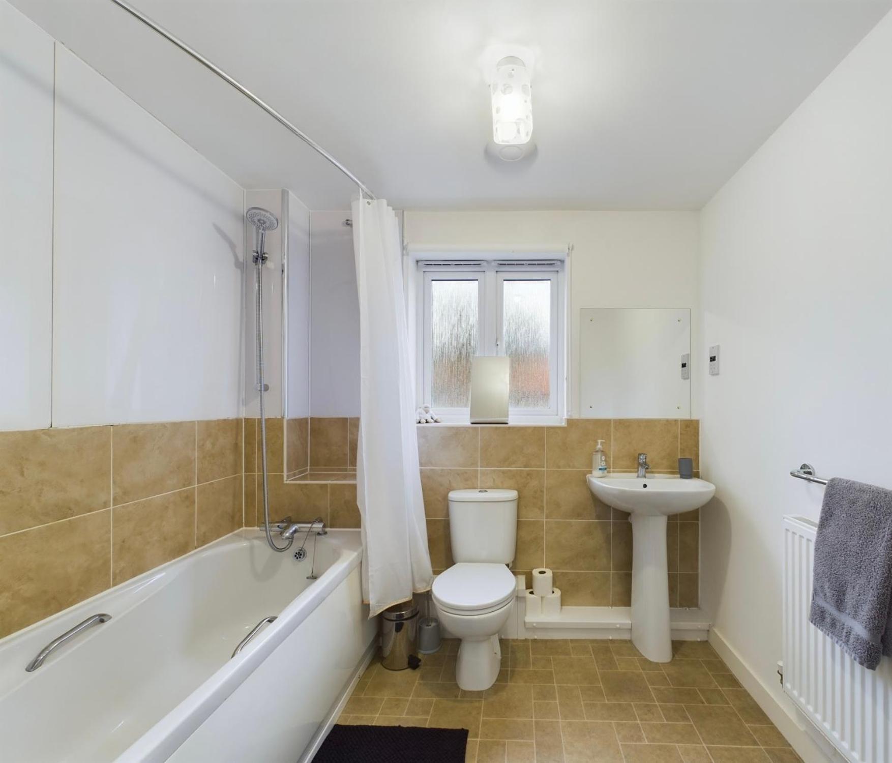 Modern 2 Bed City Apartment With Private Parking Swansea Eksteriør billede